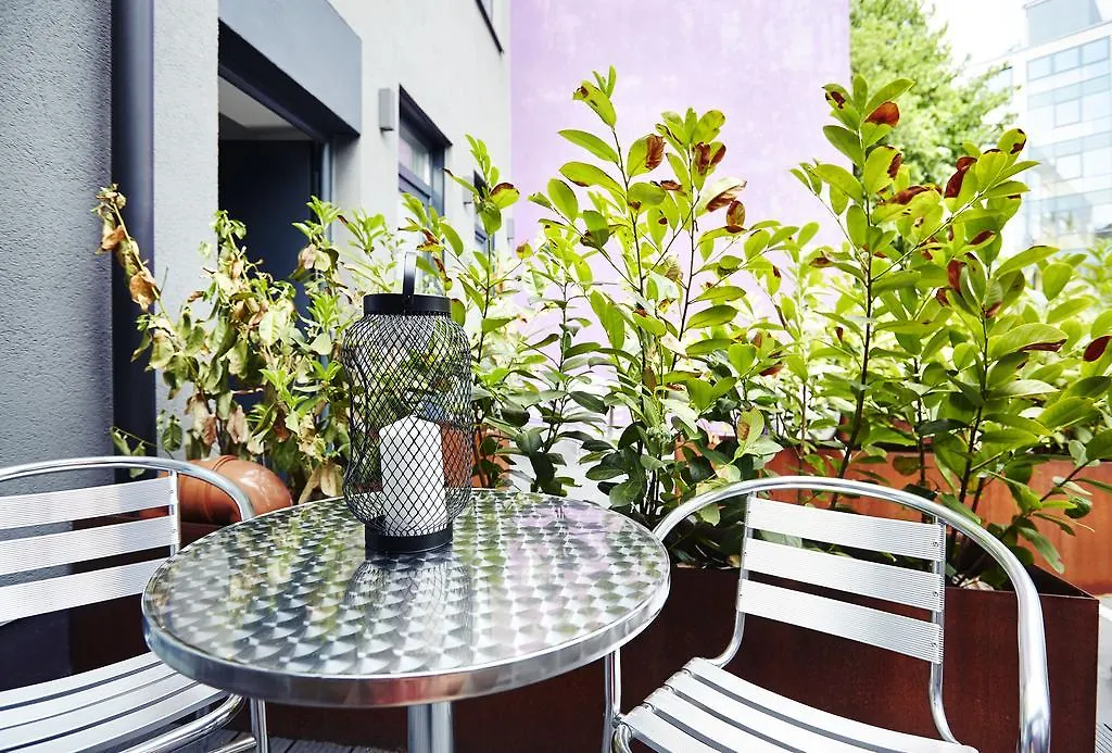 Homebase - Serviced Apartments Colónia